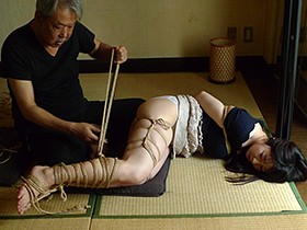 添い寝縄　サンプル画像03